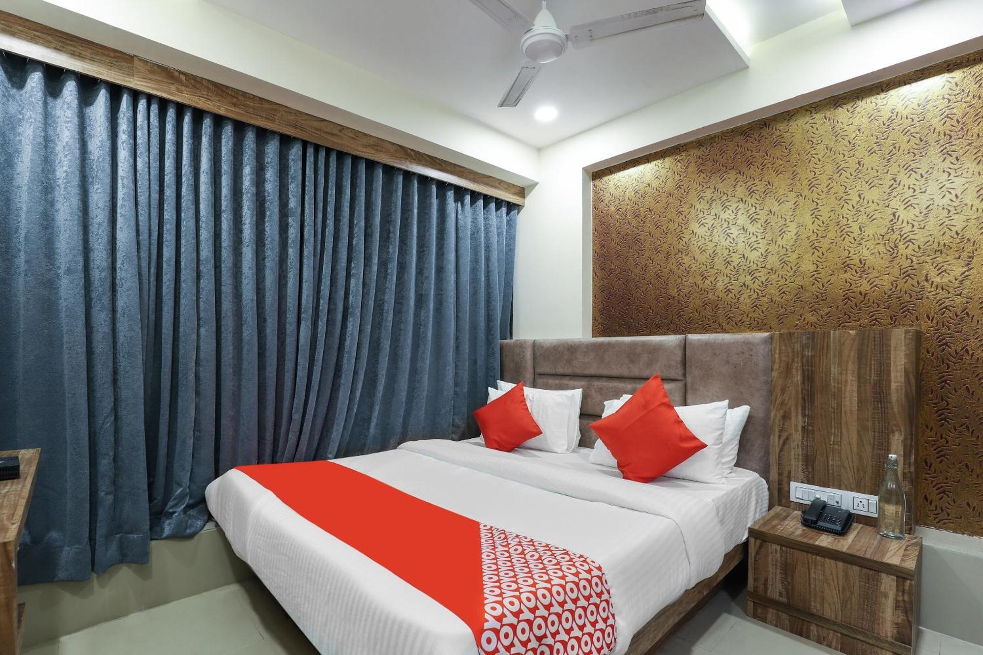 Hotel O Dream Stay Sarkhej Kültér fotó