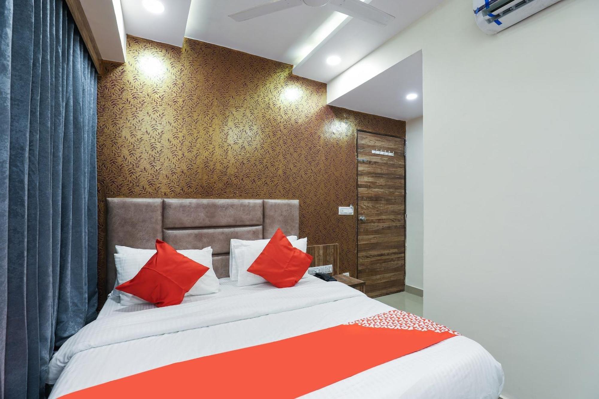 Hotel O Dream Stay Sarkhej Kültér fotó